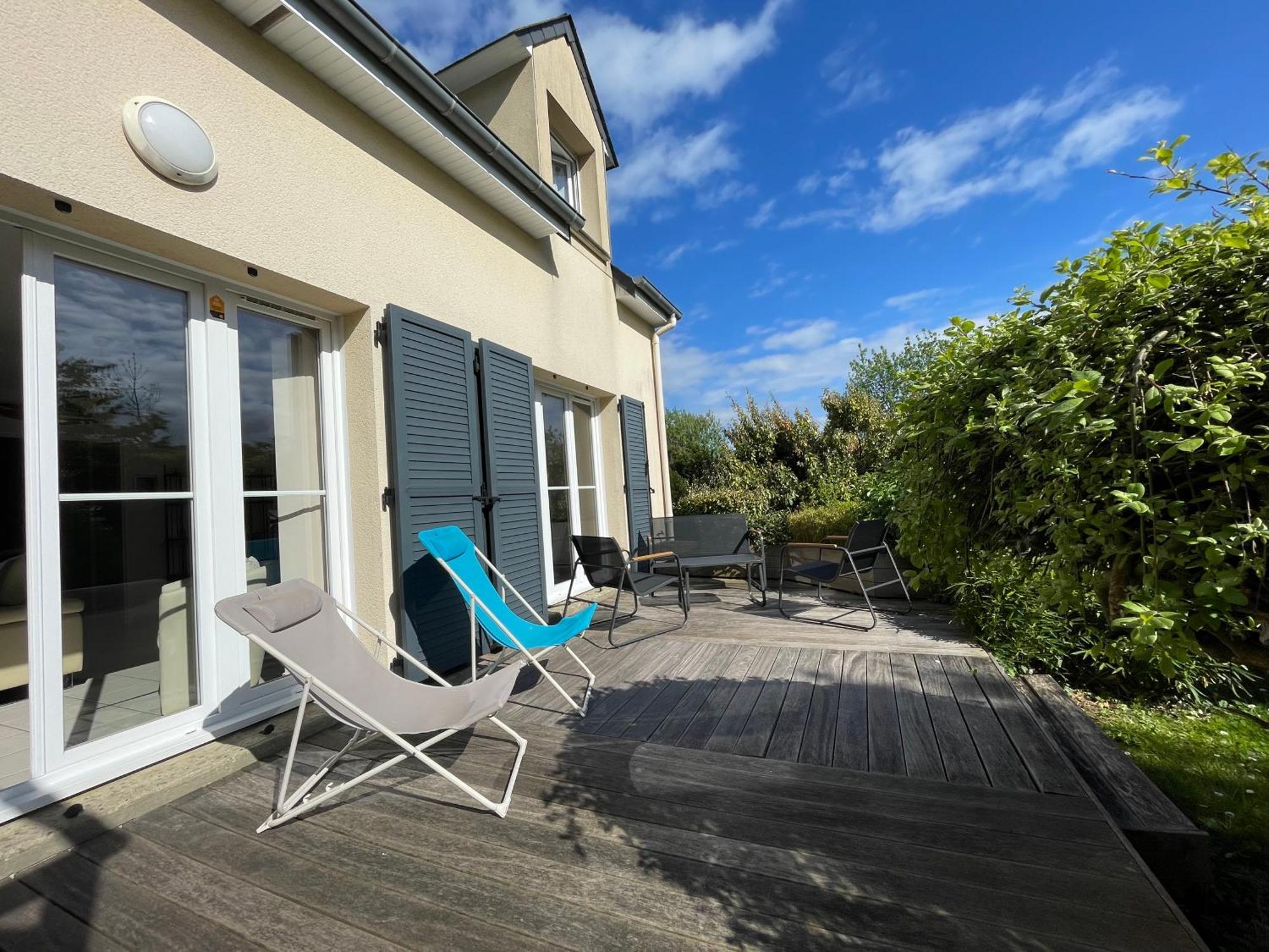 Maison Calme Et Cosy A Port-En-Bessin Pres Du Golf Et De La Mer Εξωτερικό φωτογραφία